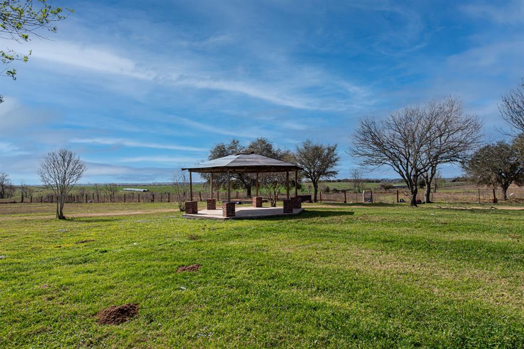 1195 Sens Road, Sealy, Texas image 10
