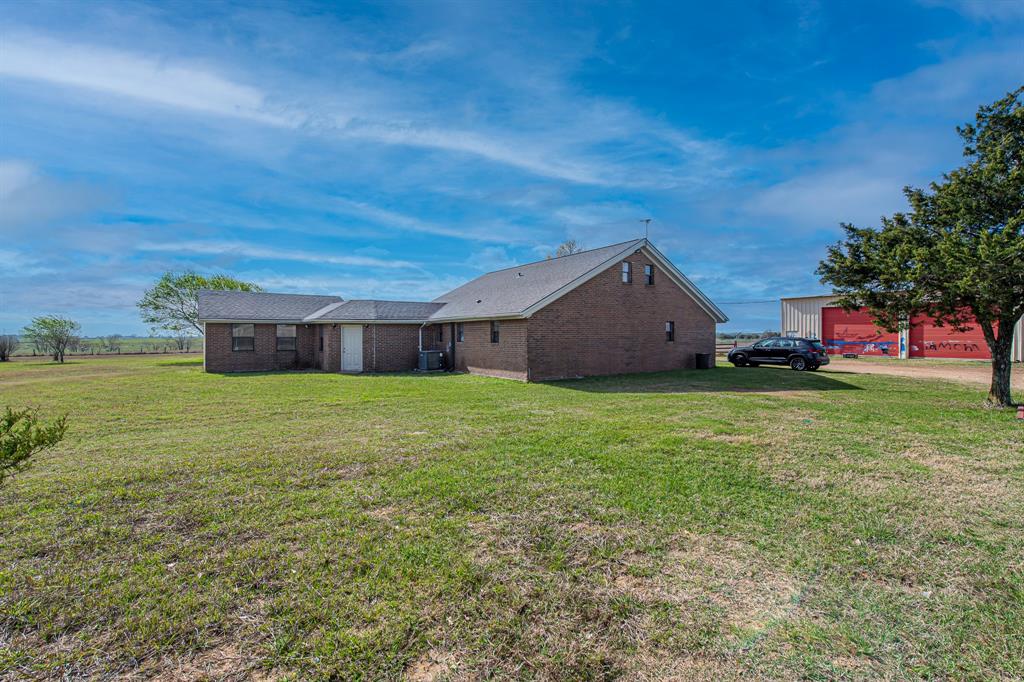 1195 Sens Road, Sealy, Texas image 1