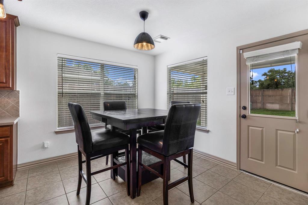 6907 Autumn Rain Lane, Spring, Texas image 10