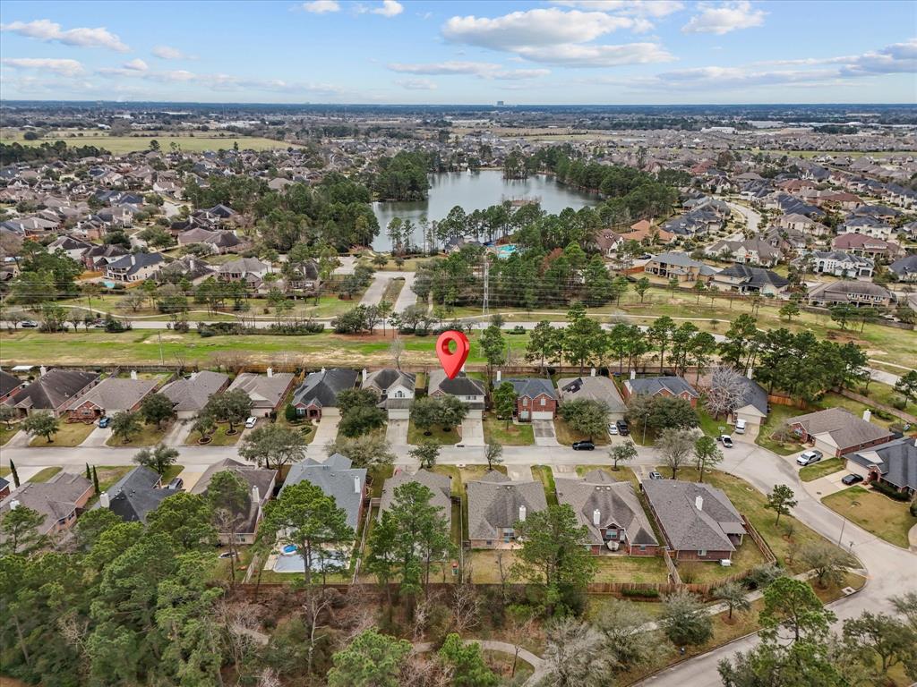 6907 Autumn Rain Lane, Spring, Texas image 39
