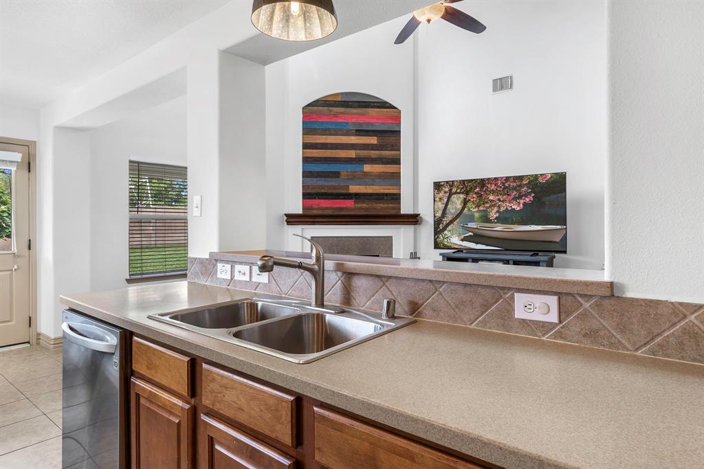 6907 Autumn Rain Lane, Spring, Texas image 14