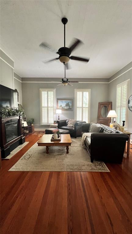 636 S Franklin St, La Grange, Texas image 26