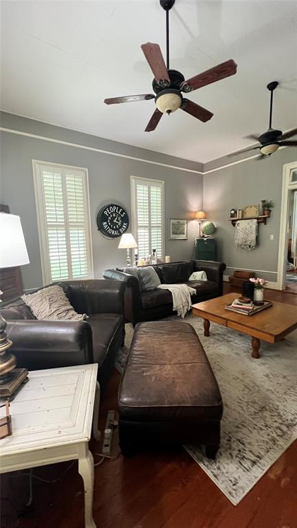 636 S Franklin St, La Grange, Texas image 31