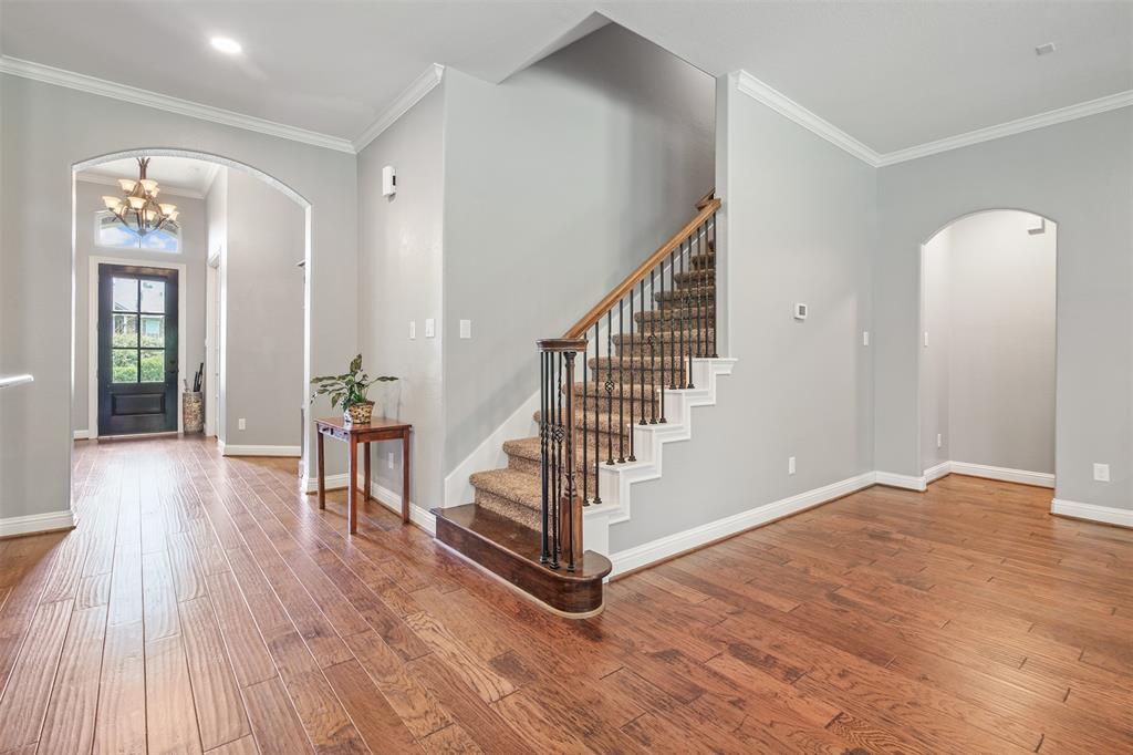 18 Brookefield Circle
