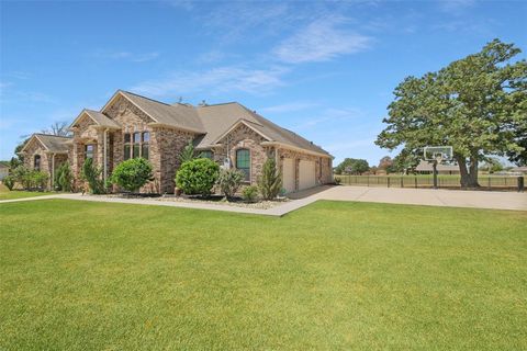 Single Family Residence in Hempstead TX 105 Hogan Lane 2.jpg