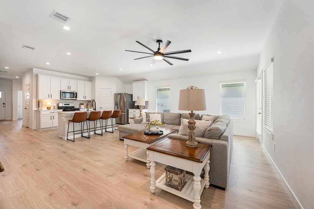 31723 Kellan Grove Court, Fulshear, Texas image 12
