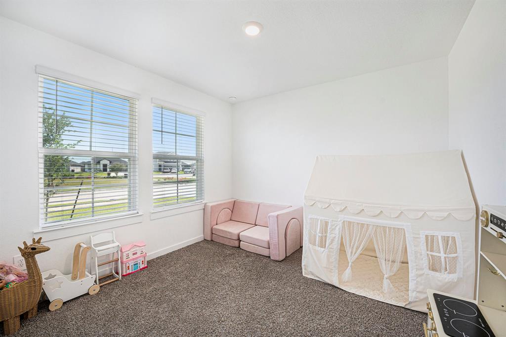31723 Kellan Grove Court, Fulshear, Texas image 4