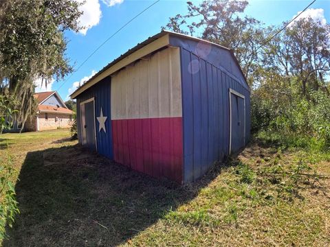 A home in Brazoria