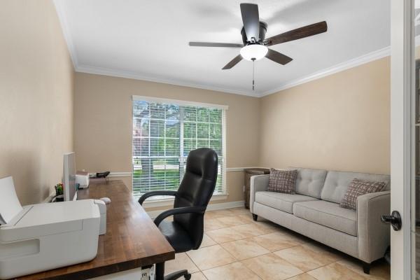 216 Armand Bay Drive, Dickinson, Texas image 5