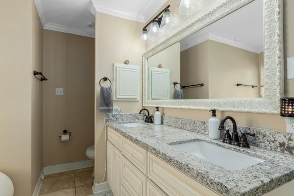 216 Armand Bay Drive, Dickinson, Texas image 17