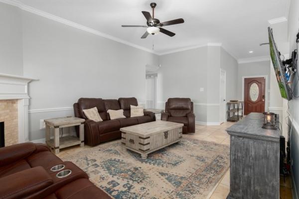 216 Armand Bay Drive, Dickinson, Texas image 9