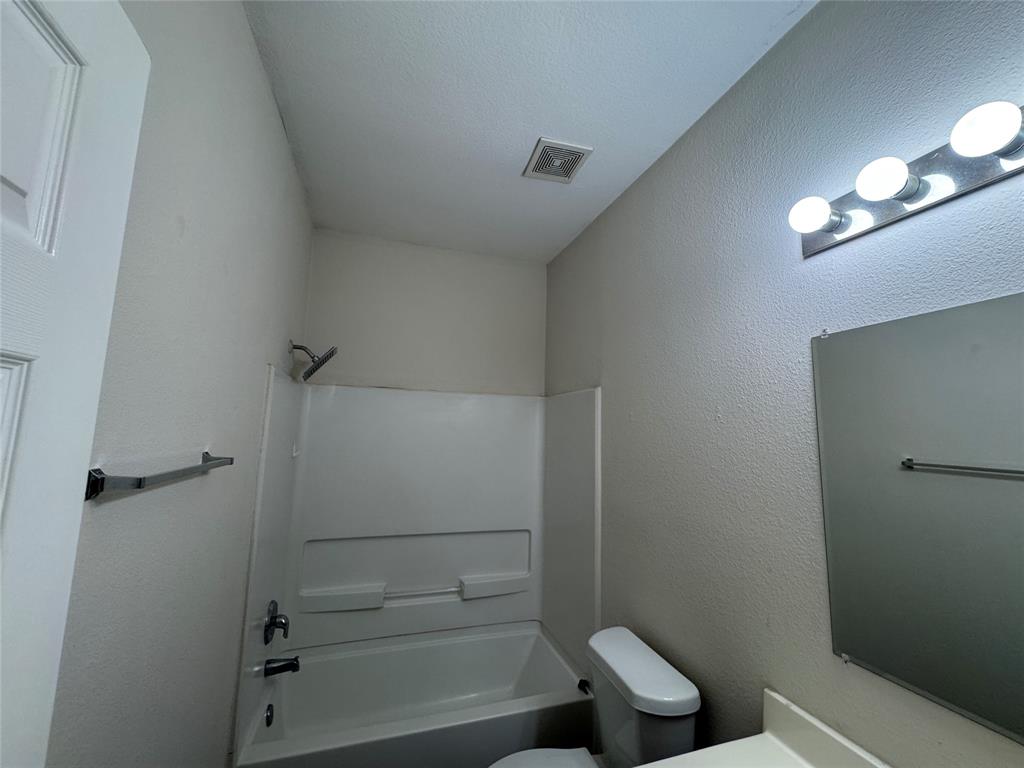 3922 Mossy Place Lane, Spring, Texas image 11
