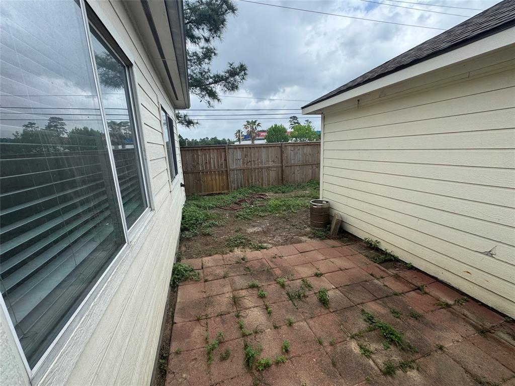3922 Mossy Place Lane, Spring, Texas image 31