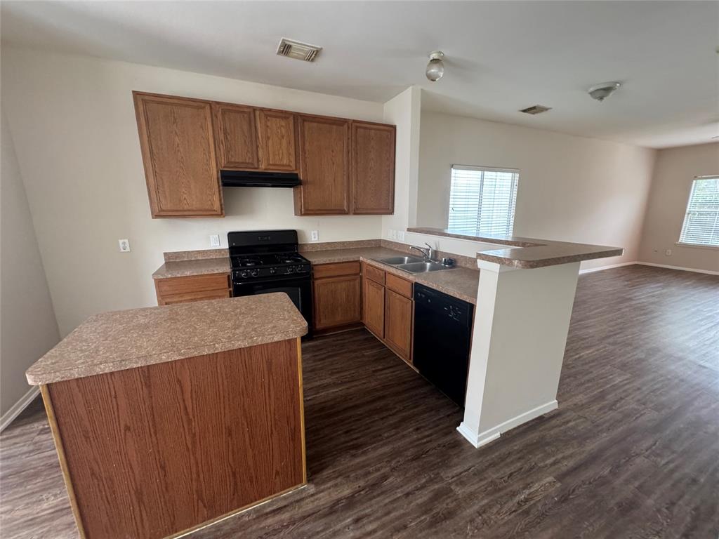 3922 Mossy Place Lane, Spring, Texas image 25