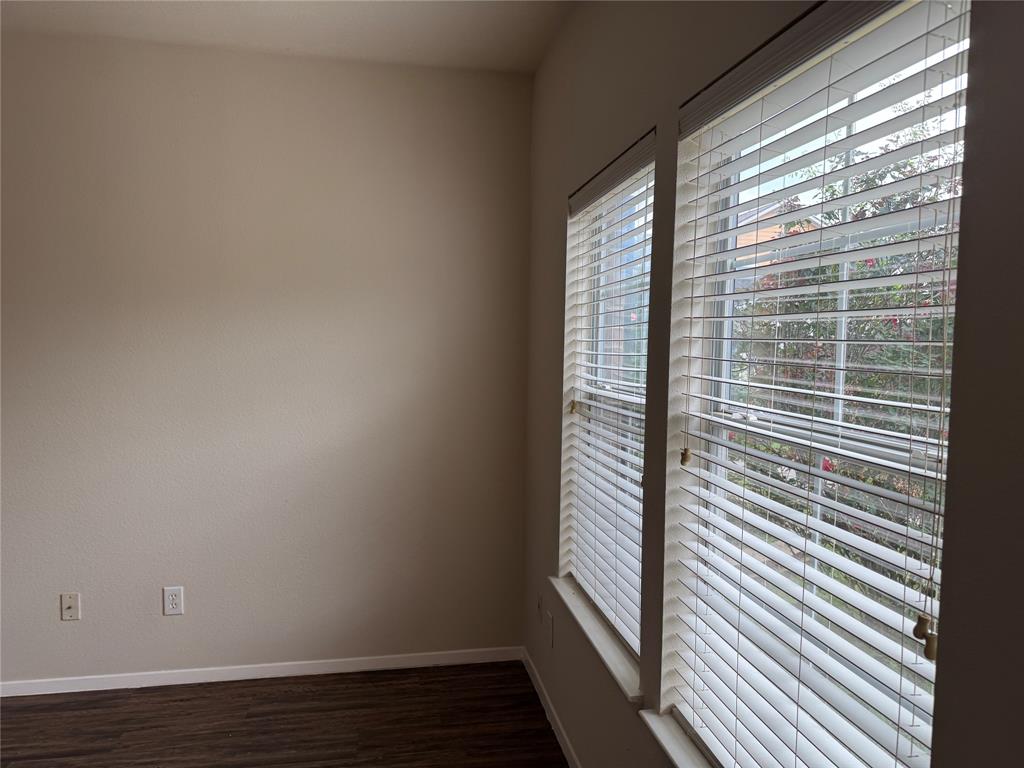 3922 Mossy Place Lane, Spring, Texas image 3