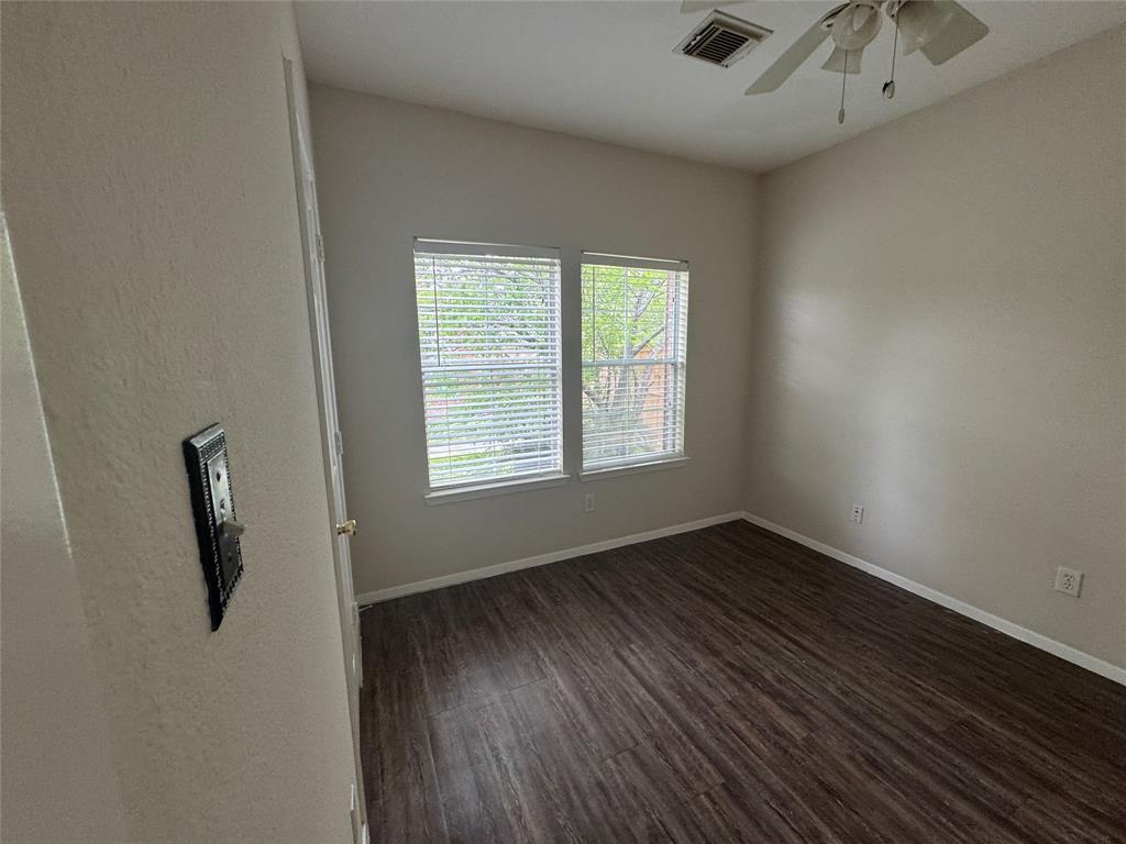 3922 Mossy Place Lane, Spring, Texas image 7