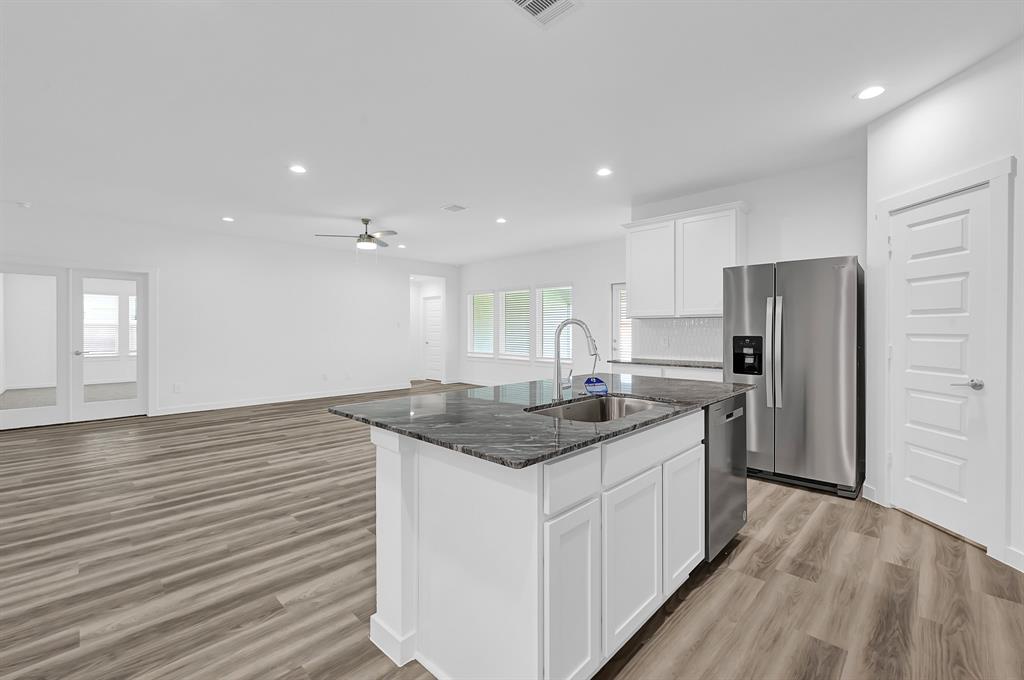 31334 Kenswick Grove Lane, Fulshear, Texas image 14