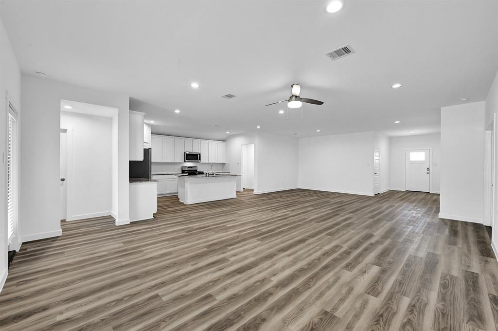 31334 Kenswick Grove Lane, Fulshear, Texas image 10