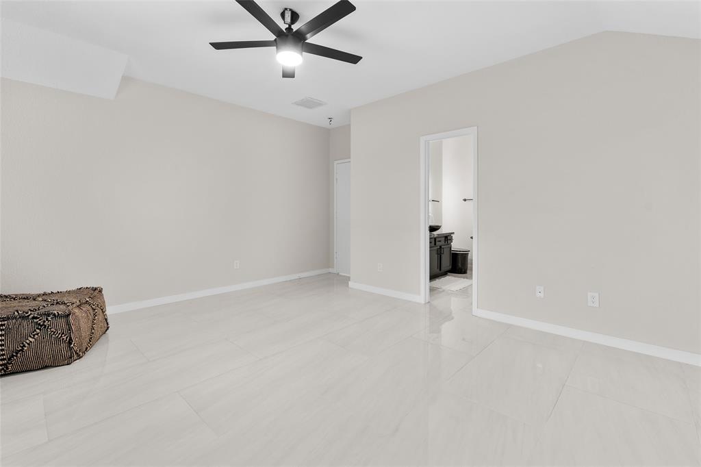 2243 Rocky Hollow Lane, Katy, Texas image 19