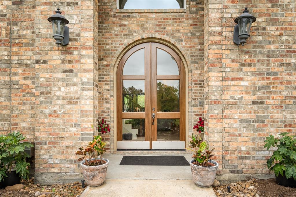 3907 Almond Court, Spring, Texas image 2