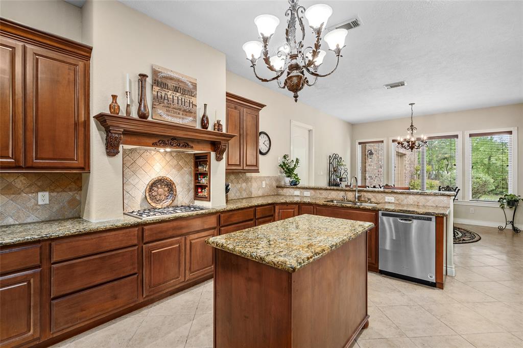 3907 Almond Court, Spring, Texas image 20