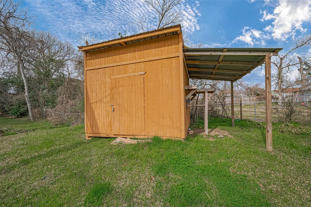 201 N Hunt Street, Bellville, Texas image 37