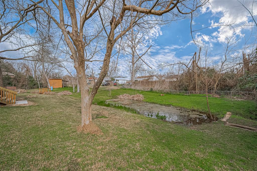 201 N Hunt Street, Bellville, Texas image 32