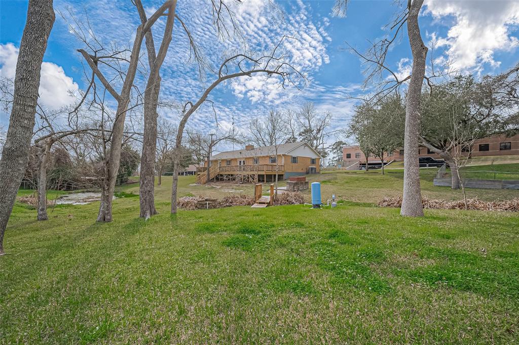 201 N Hunt Street, Bellville, Texas image 36