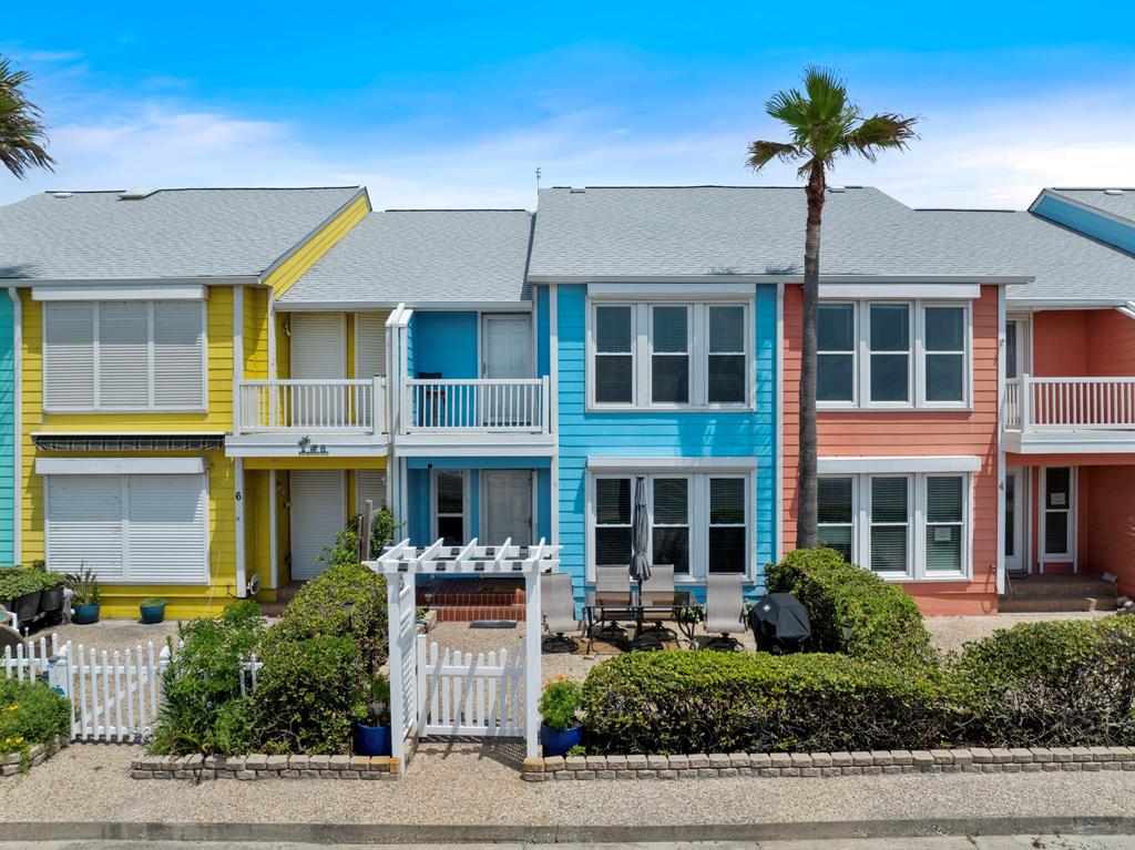 8416 Seawall Boulevard 5