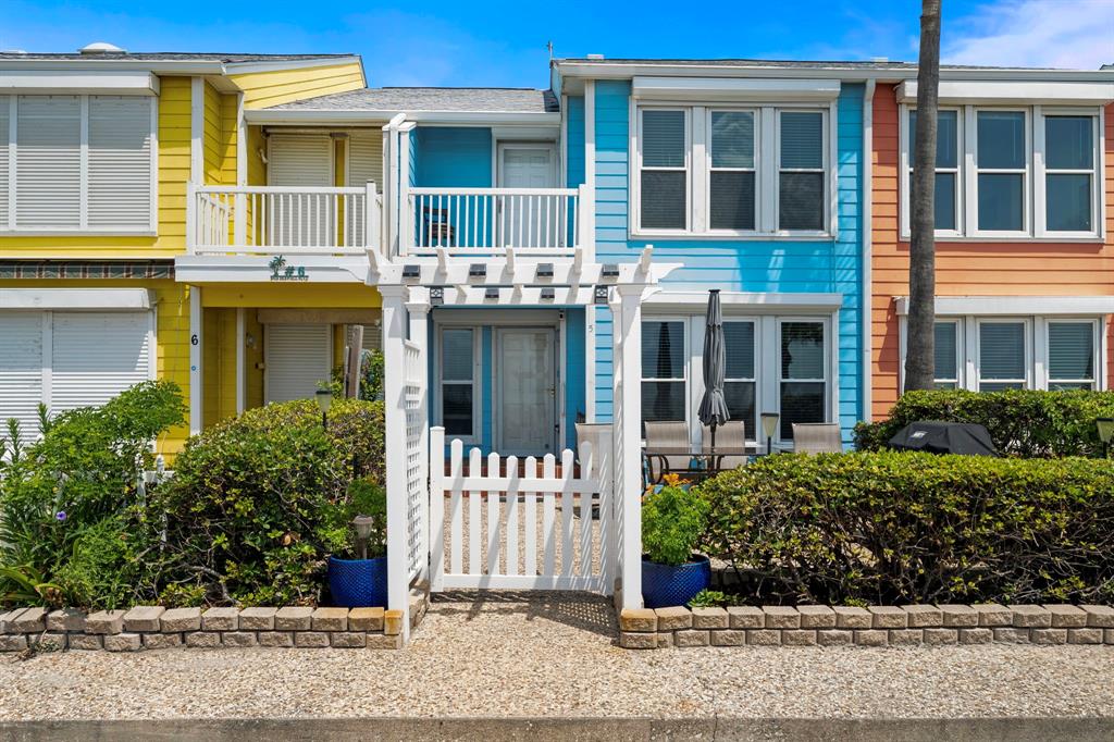 8416 Seawall Boulevard 5