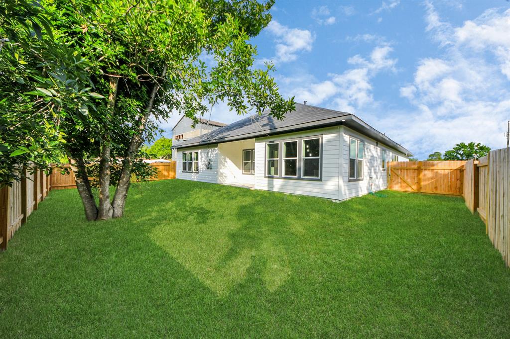 7430 Avenue E, Beasley, Texas image 10