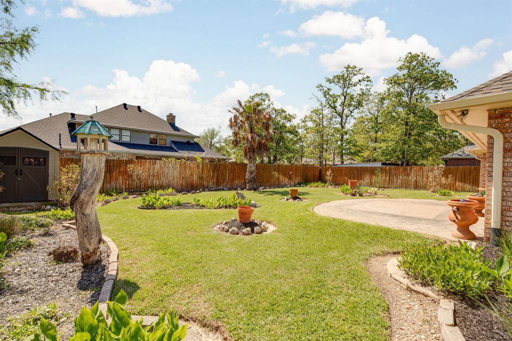 4724 Hunington Drive, Bryan, Texas image 6