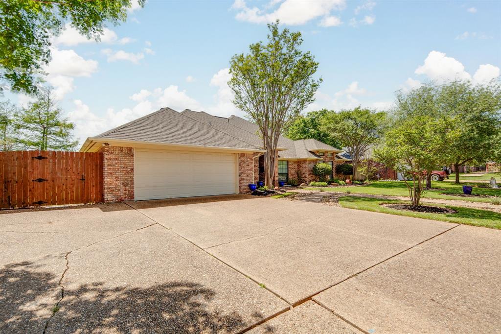 4724 Hunington Drive, Bryan, Texas image 4