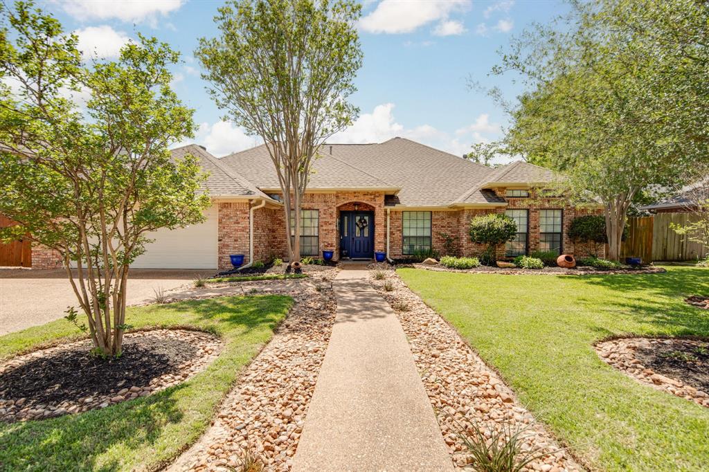 4724 Hunington Drive, Bryan, Texas image 1