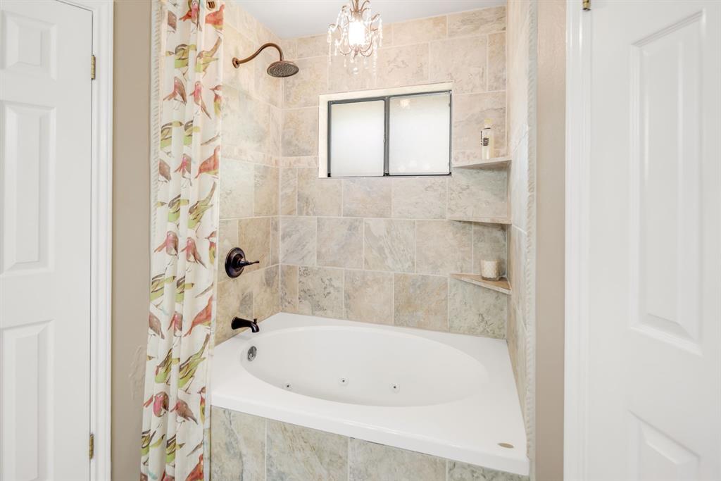 4724 Hunington Drive, Bryan, Texas image 20