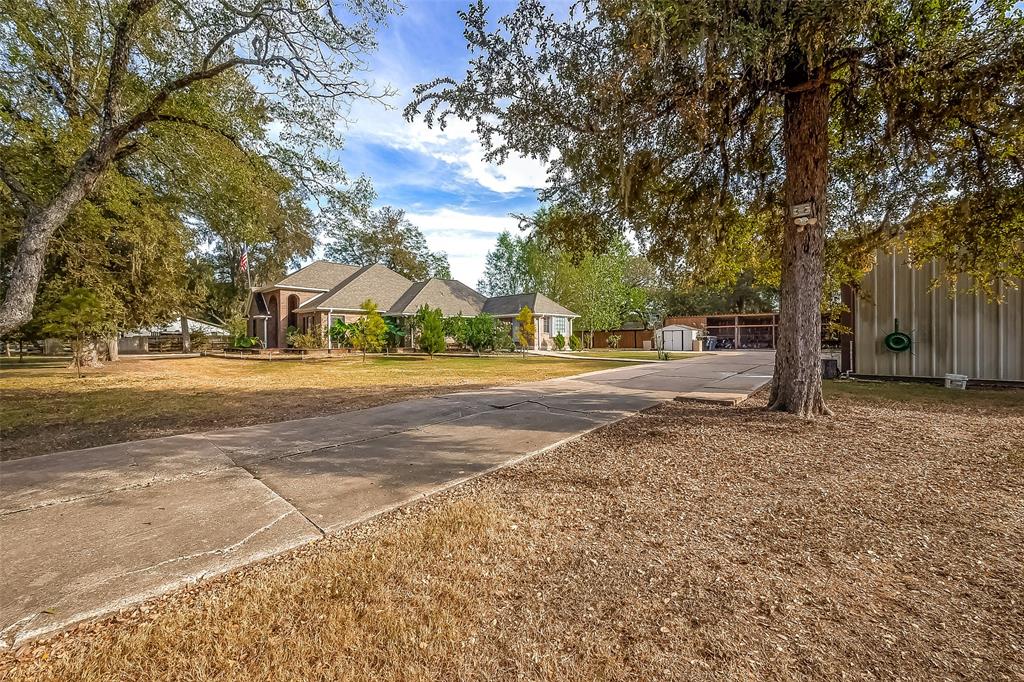 36635 Maverick Road, Simonton, Texas image 21