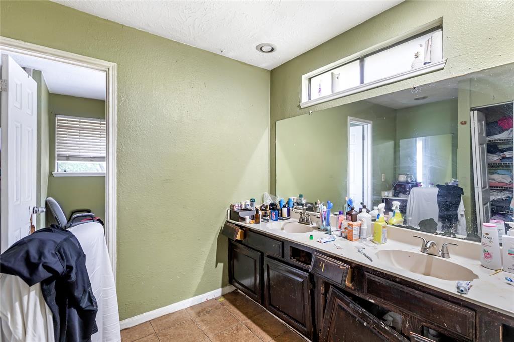 19714 Faye Oaks Court, Humble, Texas image 12