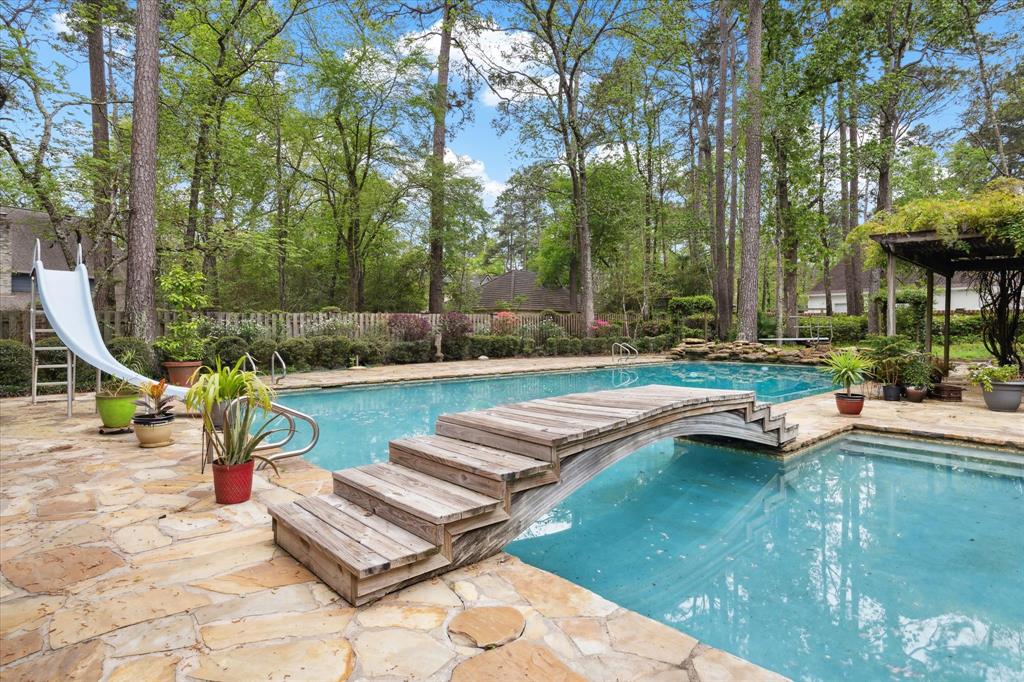 2810 Valley Way Drive, Kingwood, Texas image 10