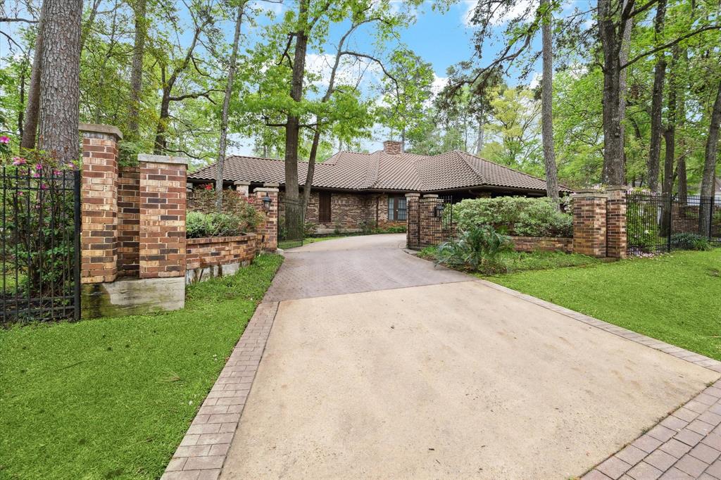2810 Valley Way Drive, Kingwood, Texas image 6