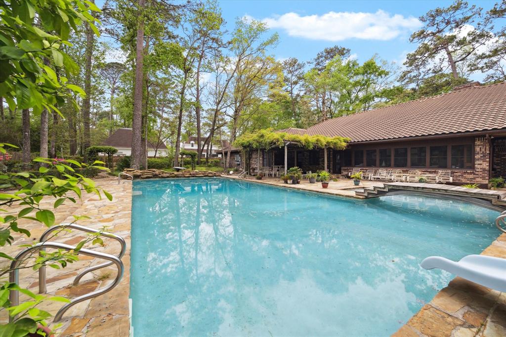 2810 Valley Way Drive, Kingwood, Texas image 12