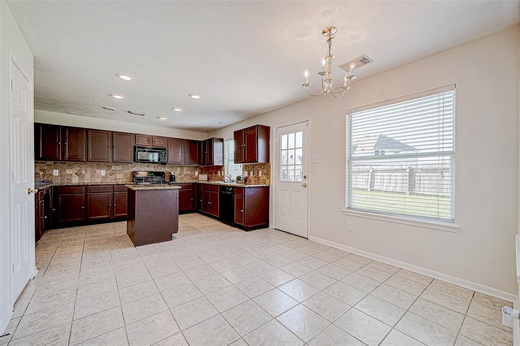 Houston, Texas 77083, United States, 4 Bedrooms Bedrooms, ,3 BathroomsBathrooms,Residential,Pending,22833