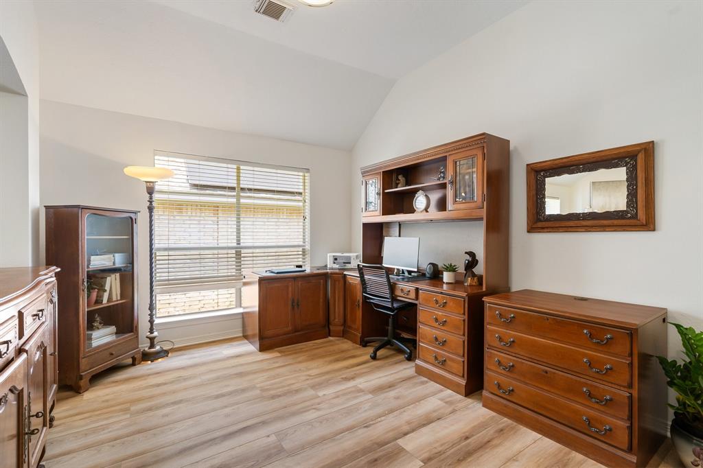 10479 Torrey Pines Drive, Willis, Texas image 7
