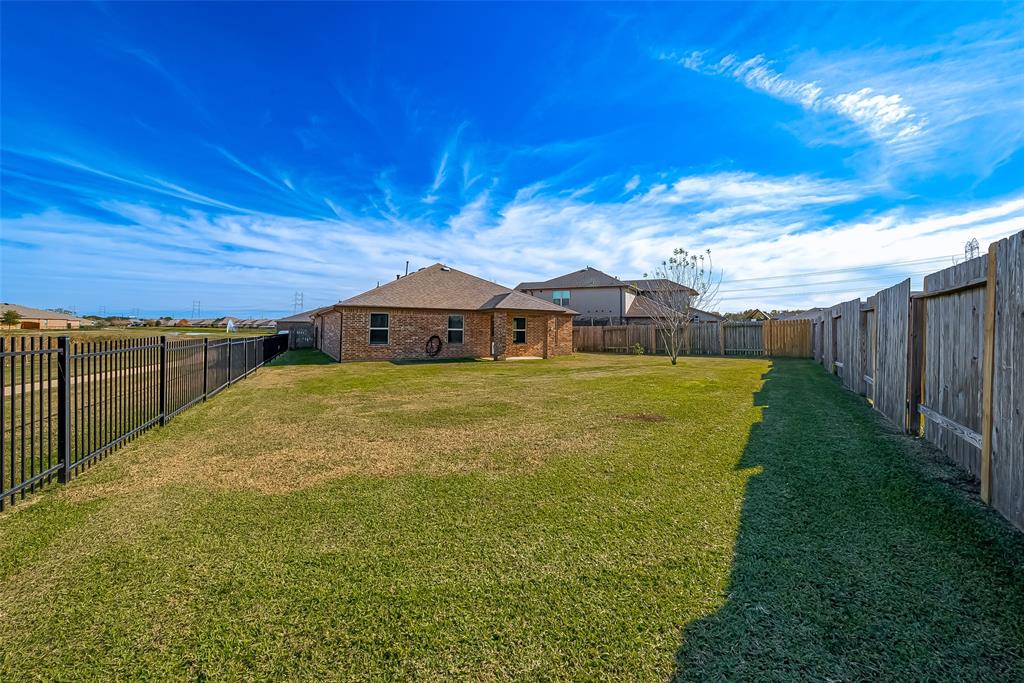 3931 Egyptian Goose Court, Baytown, Texas image 22