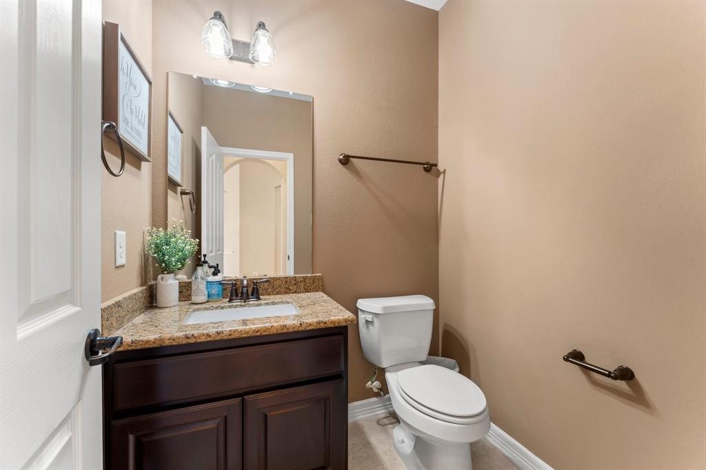 6815 Redwood Terrace Lane, Spring, Texas image 8