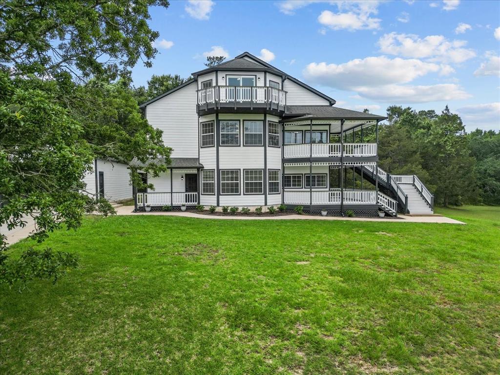 401 Paradise Drive