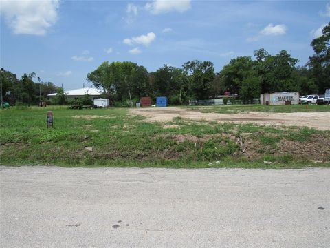 Vacant Land For Sale - 1001 Airline Drive<br/> Katy, TX 77493