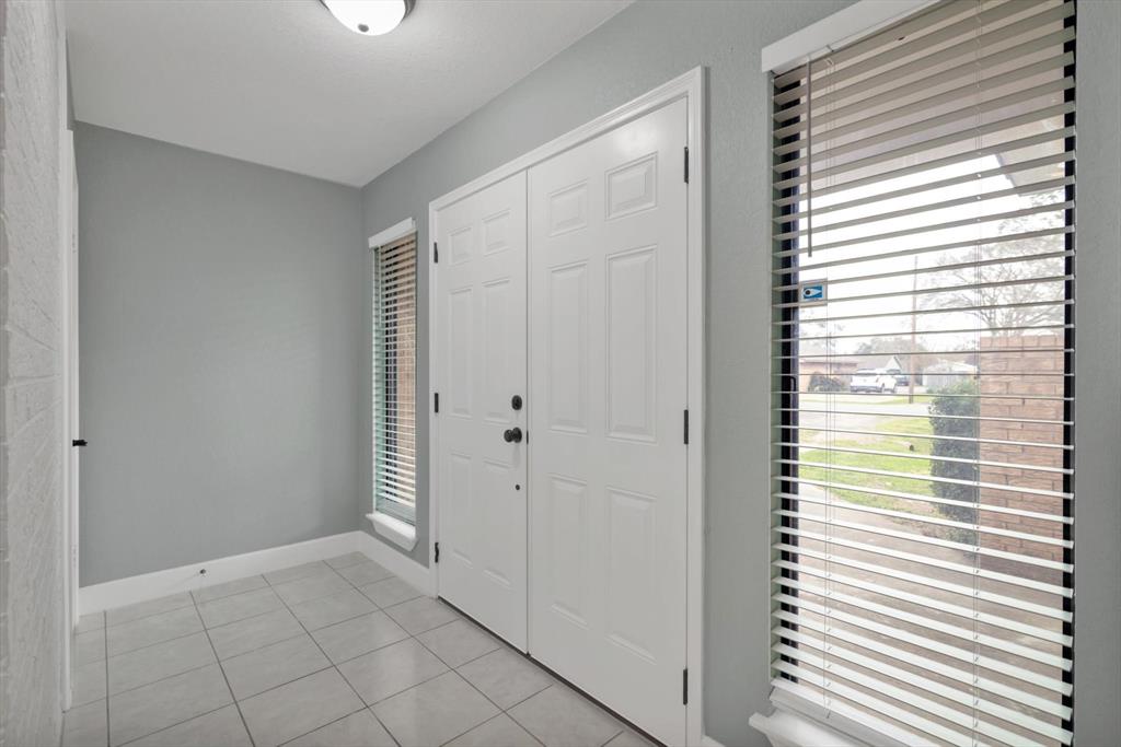 608 Roene Lane, Brazoria, Texas image 5