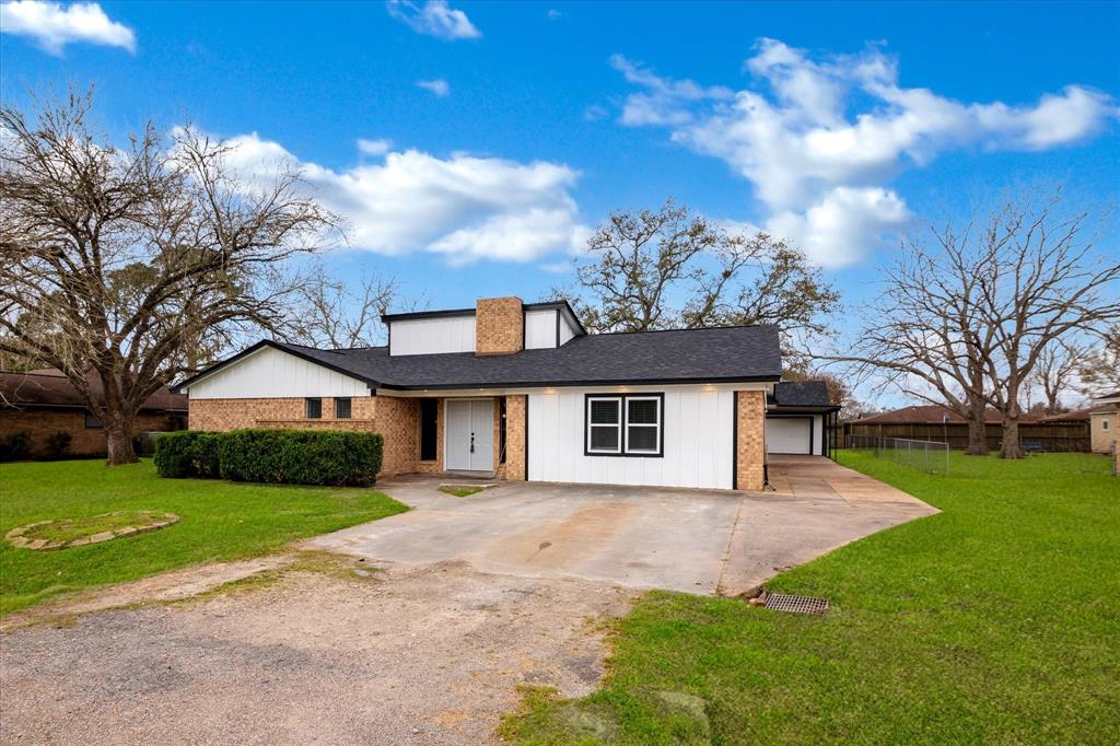 608 Roene Lane, Brazoria, Texas image 3