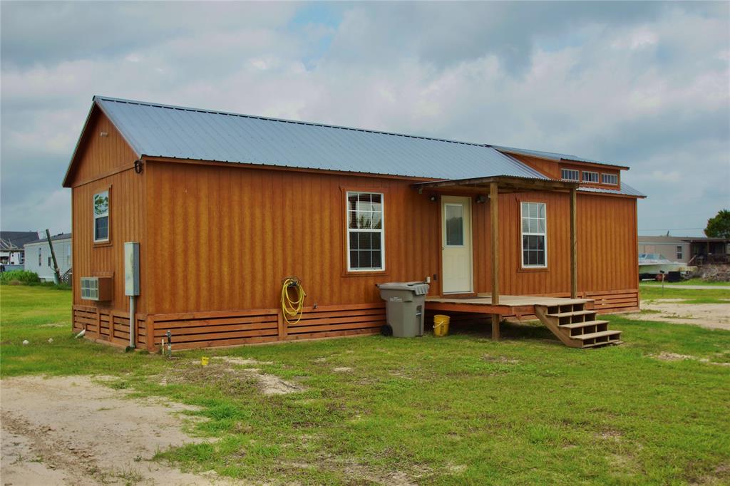 1101 W Houston Ave, Seadrift, Texas image 6