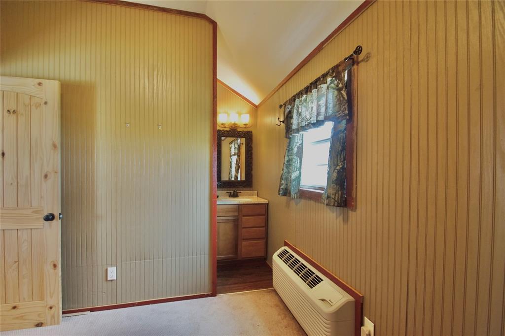 1101 W Houston Ave, Seadrift, Texas image 18